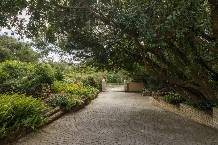 6 Bedroom Property for Sale in West Bank Eastern Cape